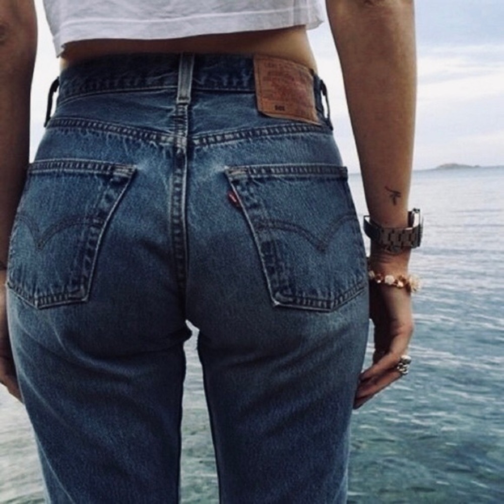 Levi’s Jeans Distressed Button Up Fly